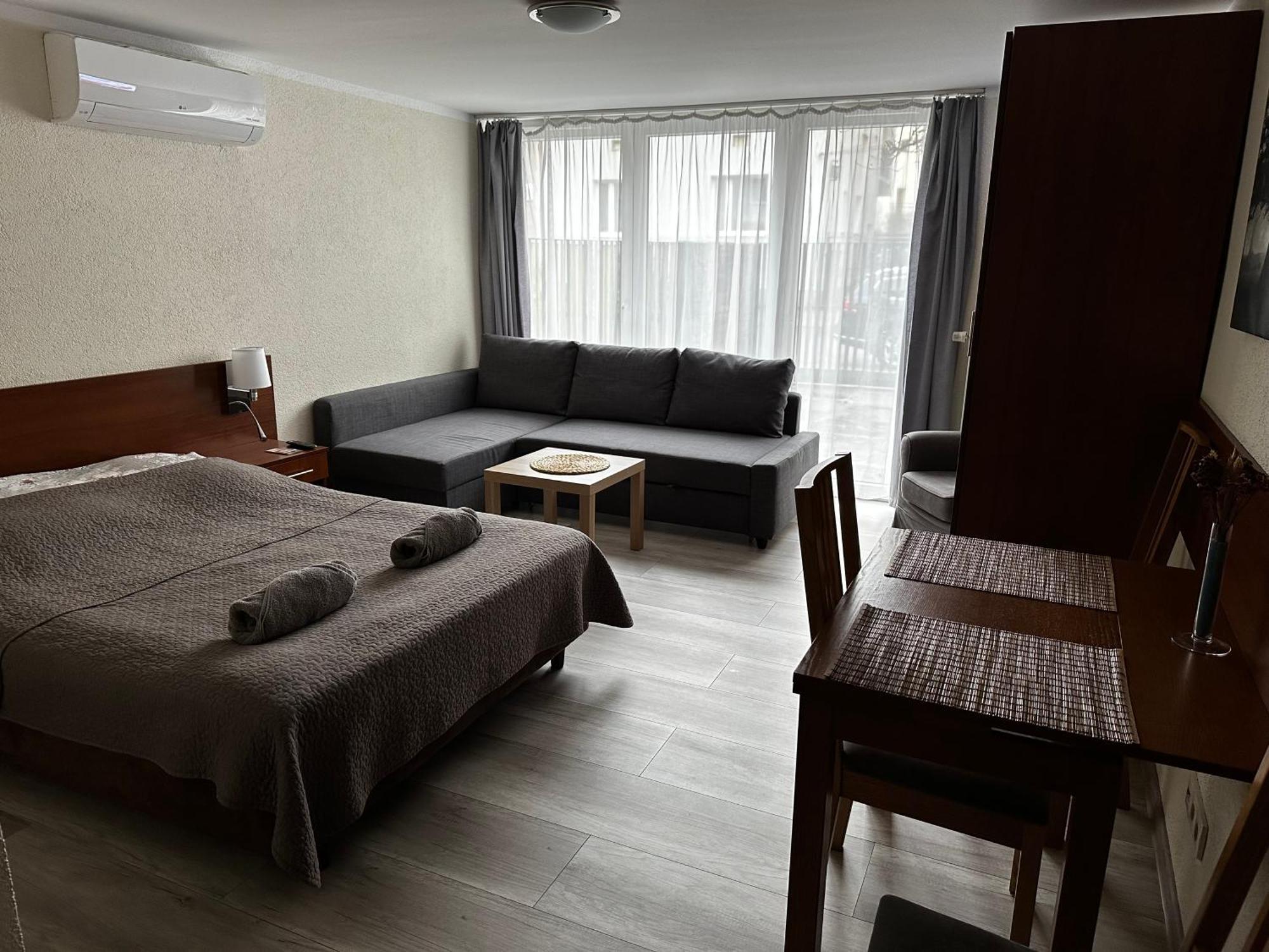 Kompleks Apartament-Serwis คราคูฟ ภายนอก รูปภาพ