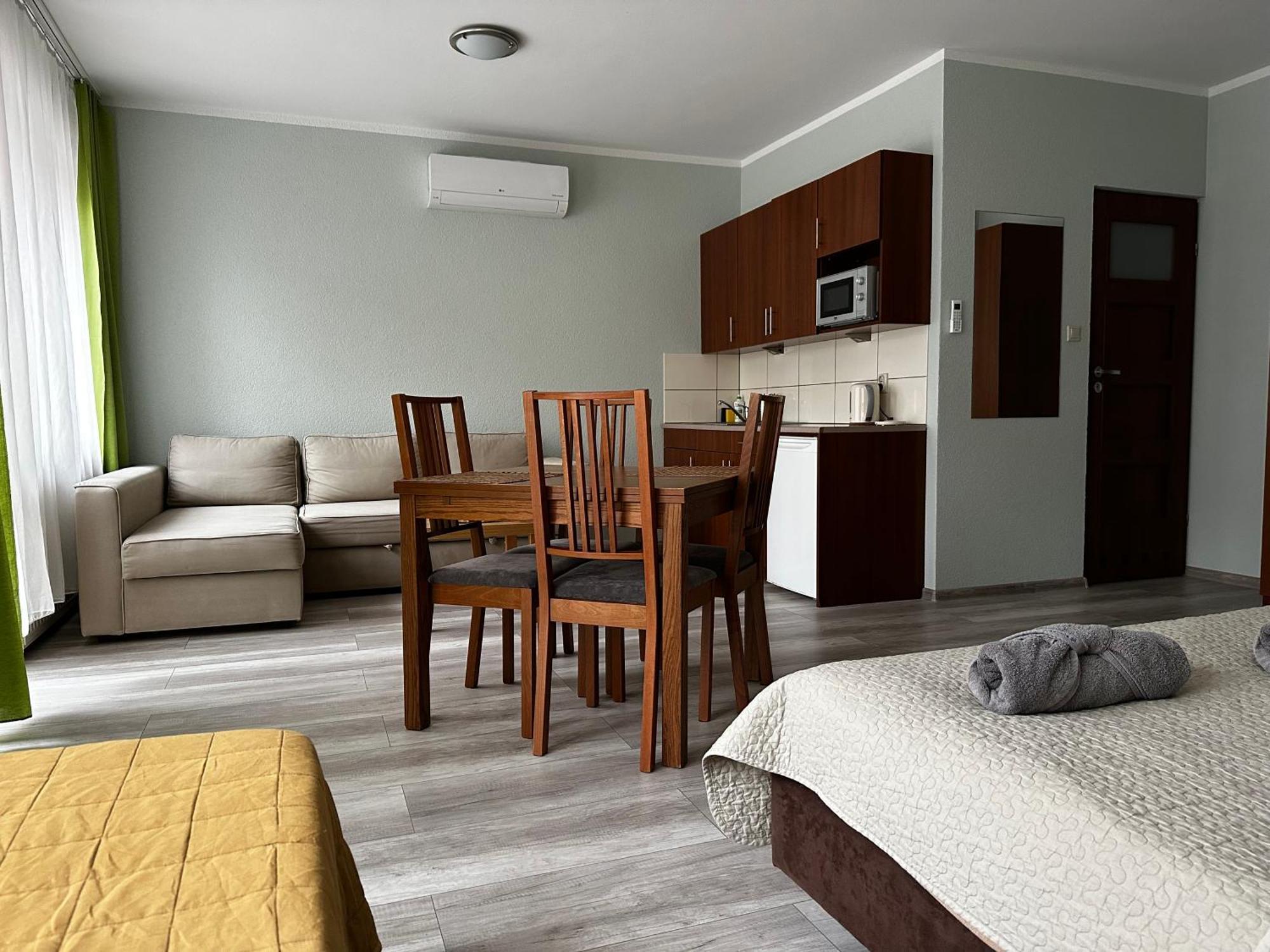 Kompleks Apartament-Serwis คราคูฟ ภายนอก รูปภาพ